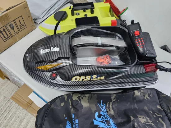 Лодки за захранка Лодка за захранка HJ817 с GPS литиевойонна батерия и гласово дистанцонно