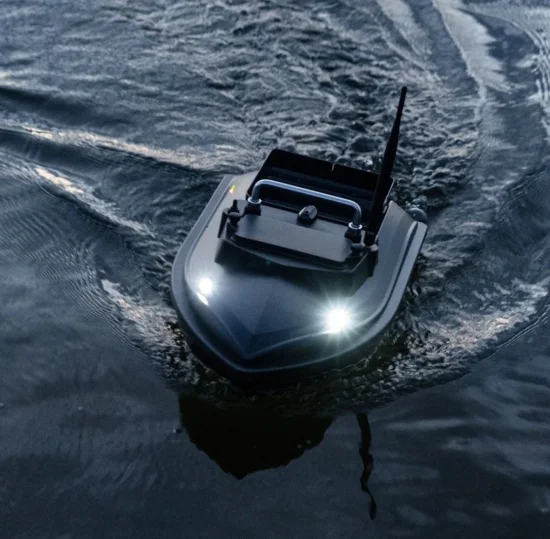Лодки за захранка Лодка за захранка V050 с круиз контрол - до 500 метра обхват + БОНУС сак и зарядно за автомобил